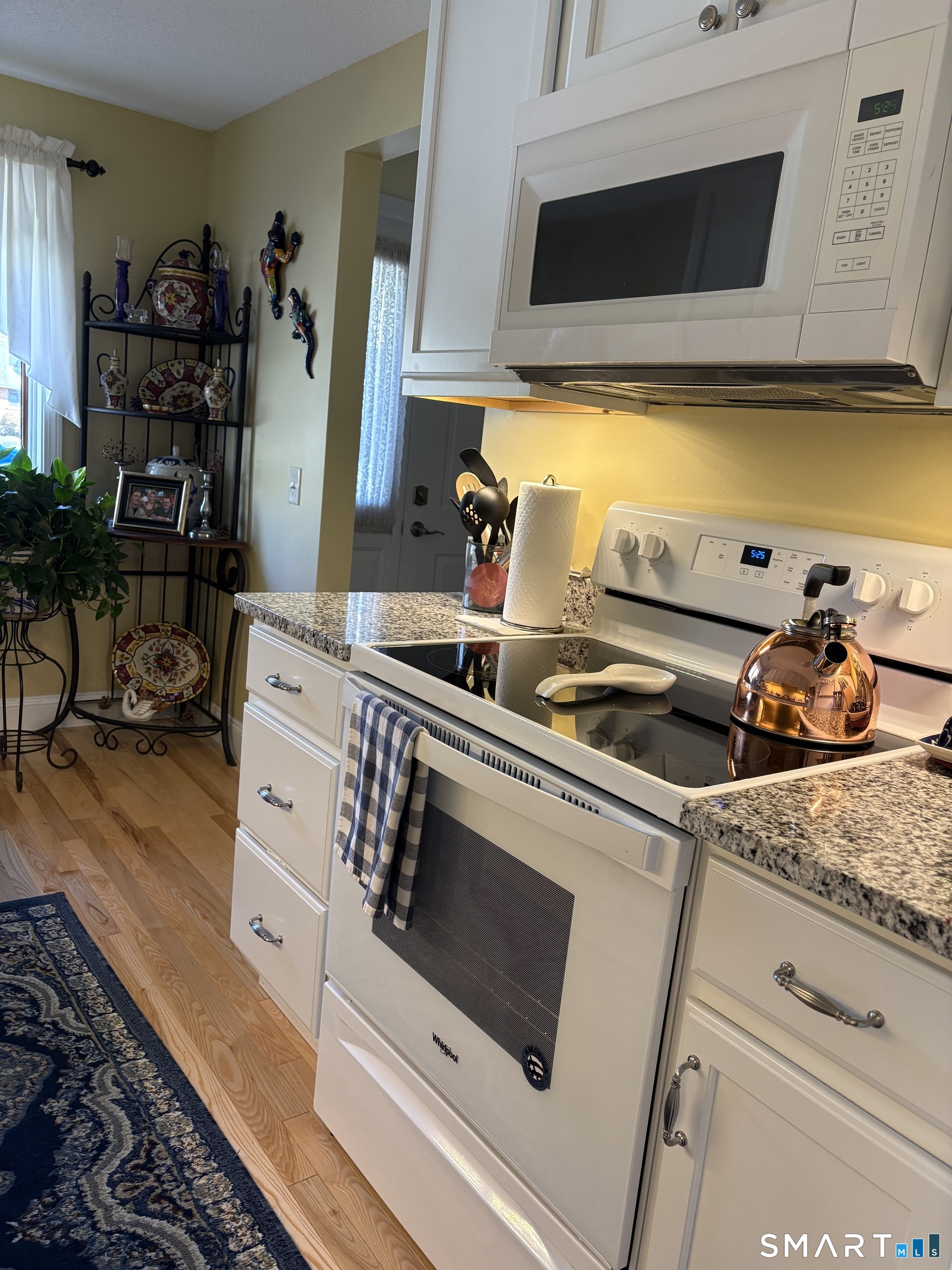 32 Upper Pattagansett Road 30