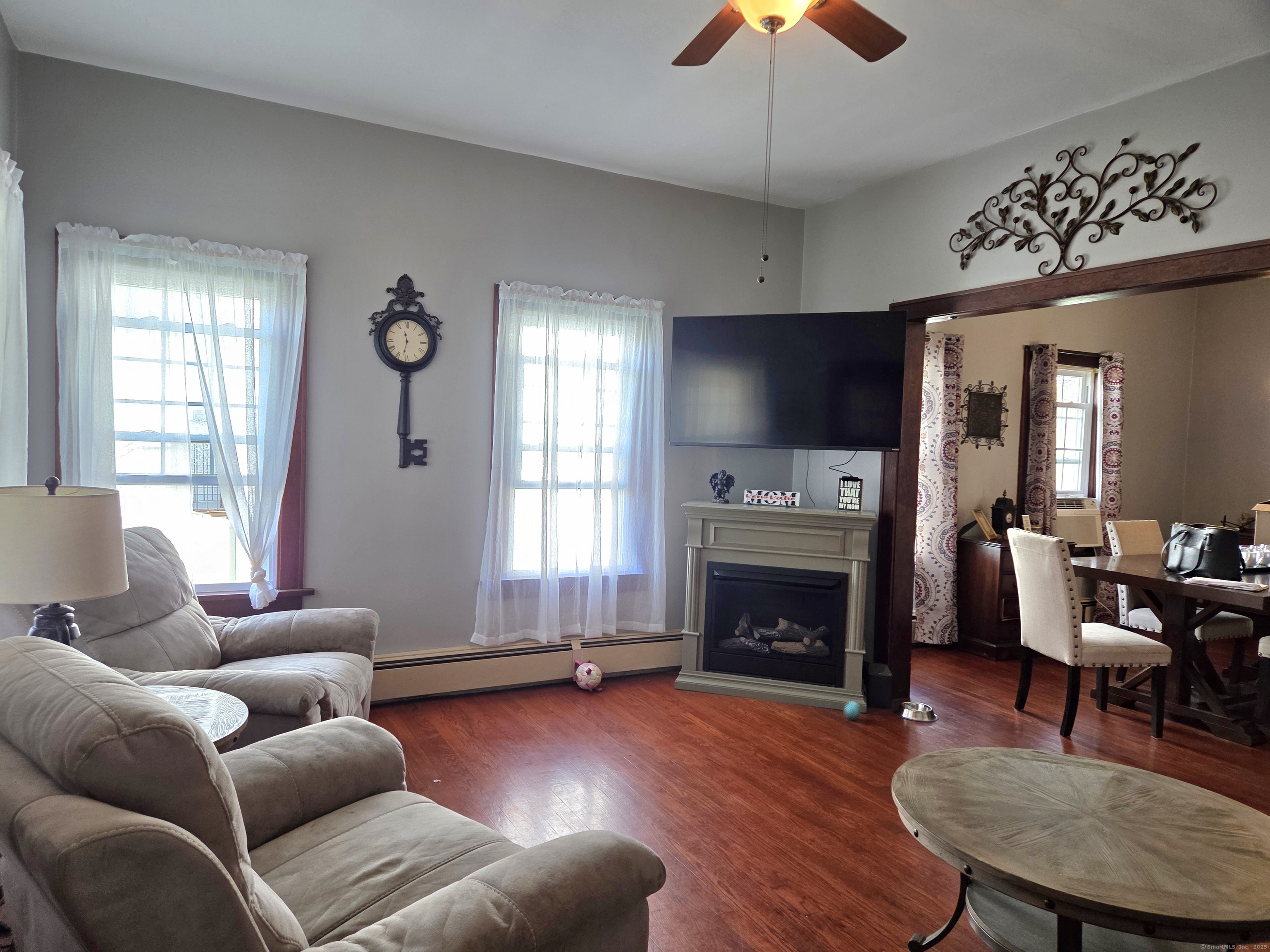 69 North Hoadley Street