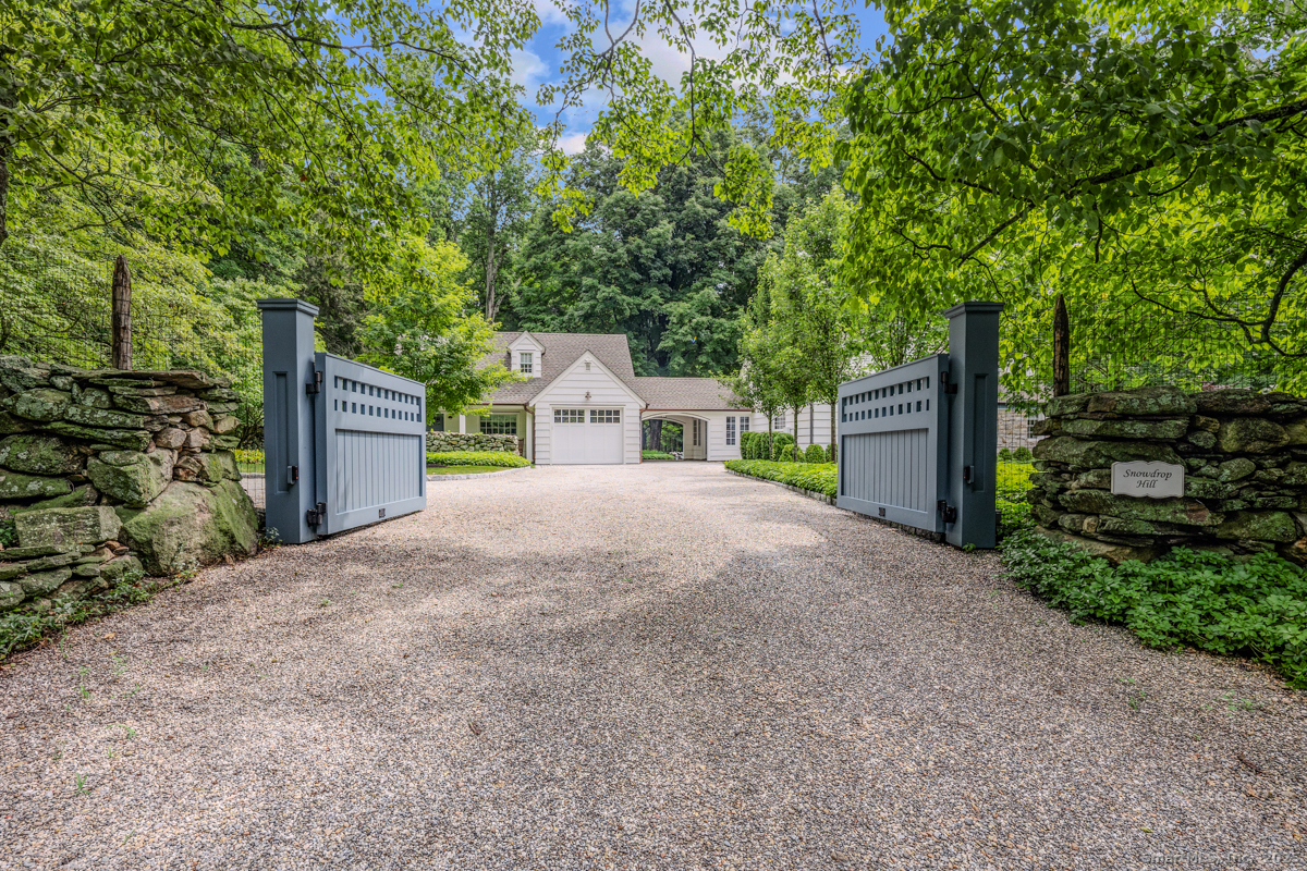 102 Eleven O'clock Road