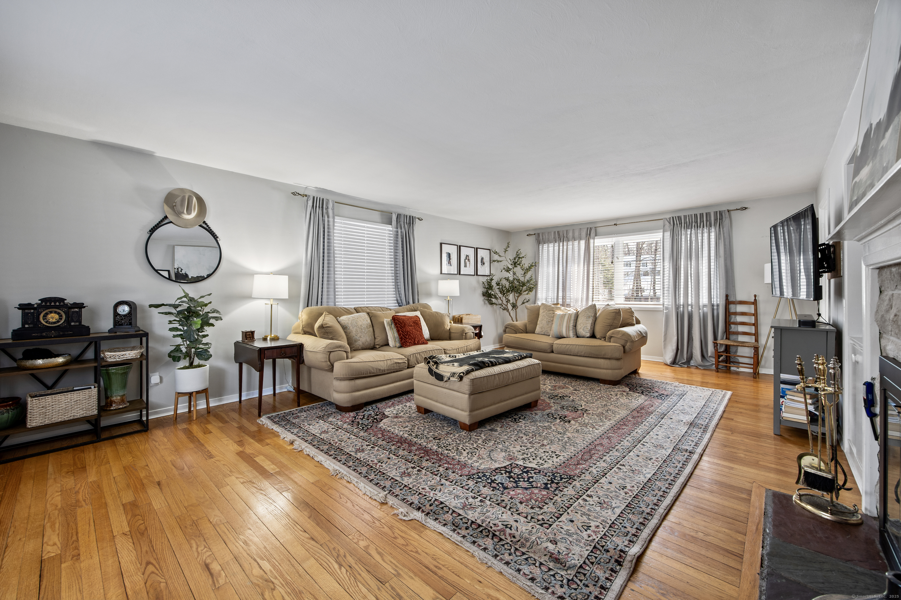 299 Greenbriar Drive, Cheshire, Connecticut image 6