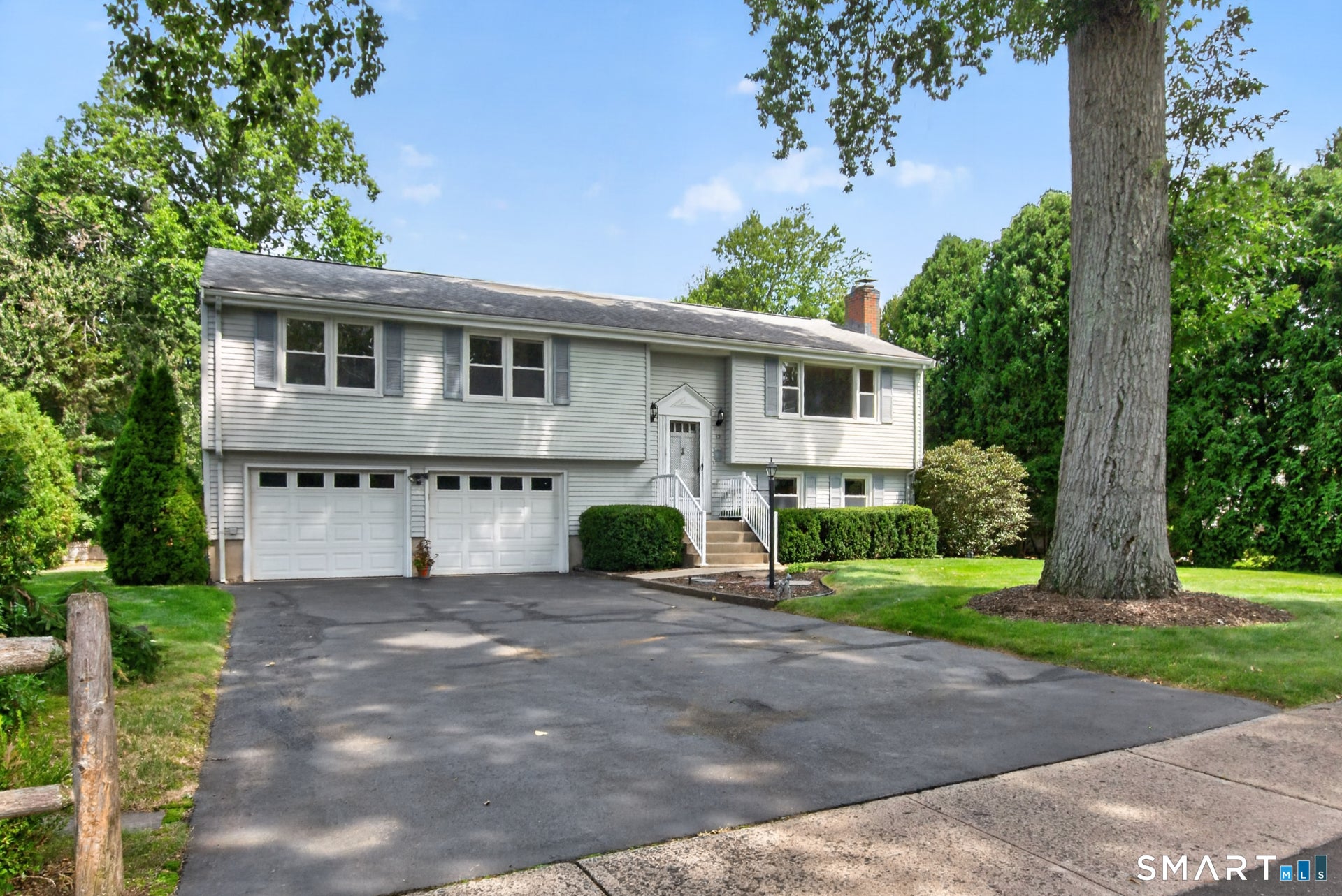 12 Syracuse Drive