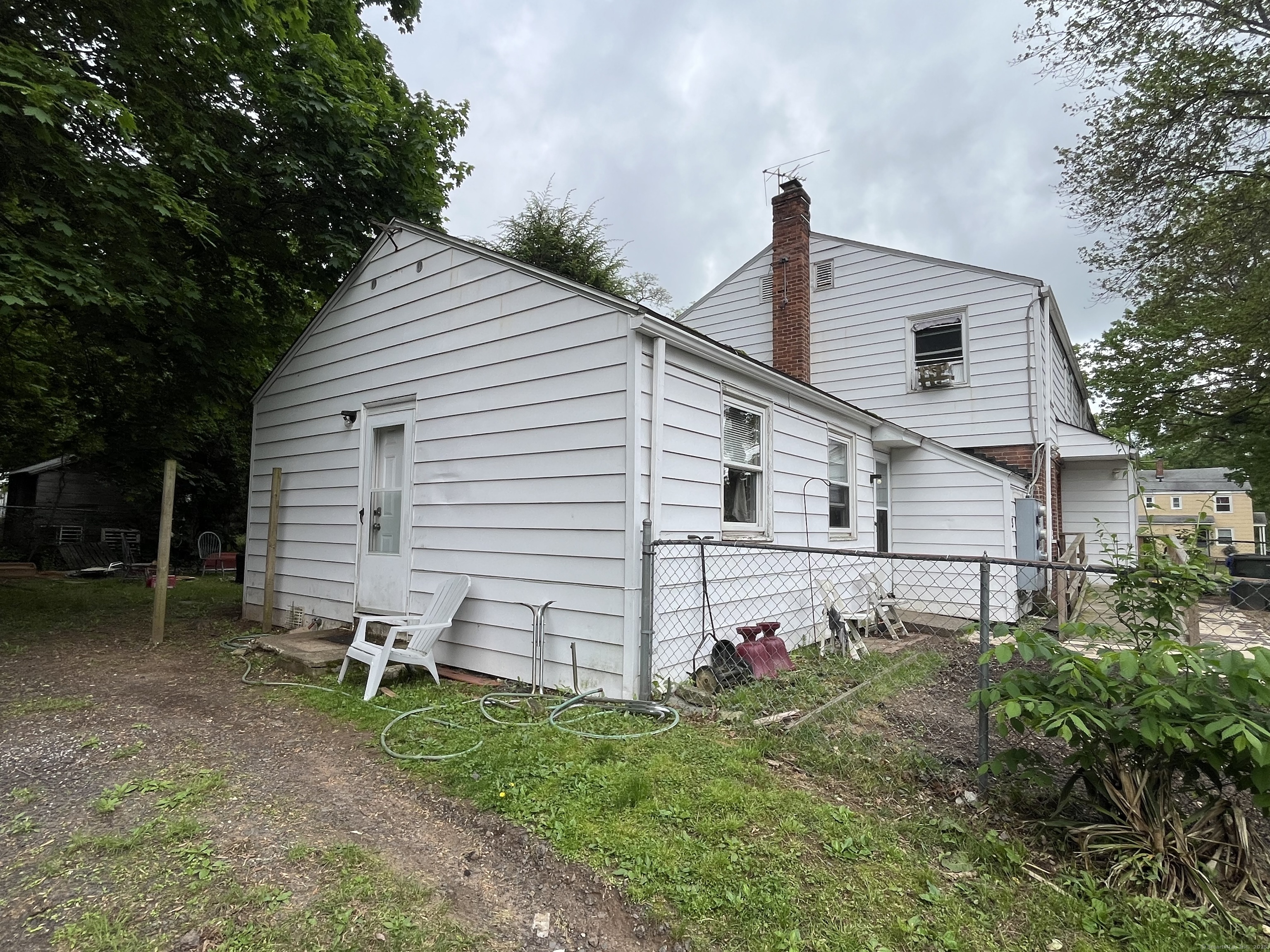 19 Outlook Street