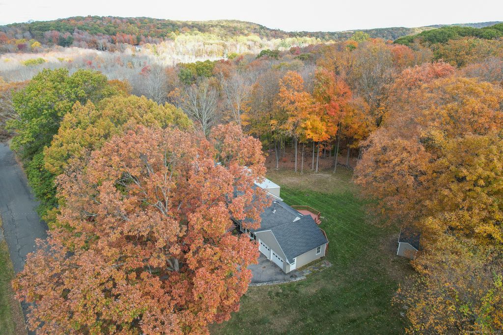 Photo of 76 Sugarloaf Mountain Road, Ridgefield, CT 06877 (MLS # 24142023)