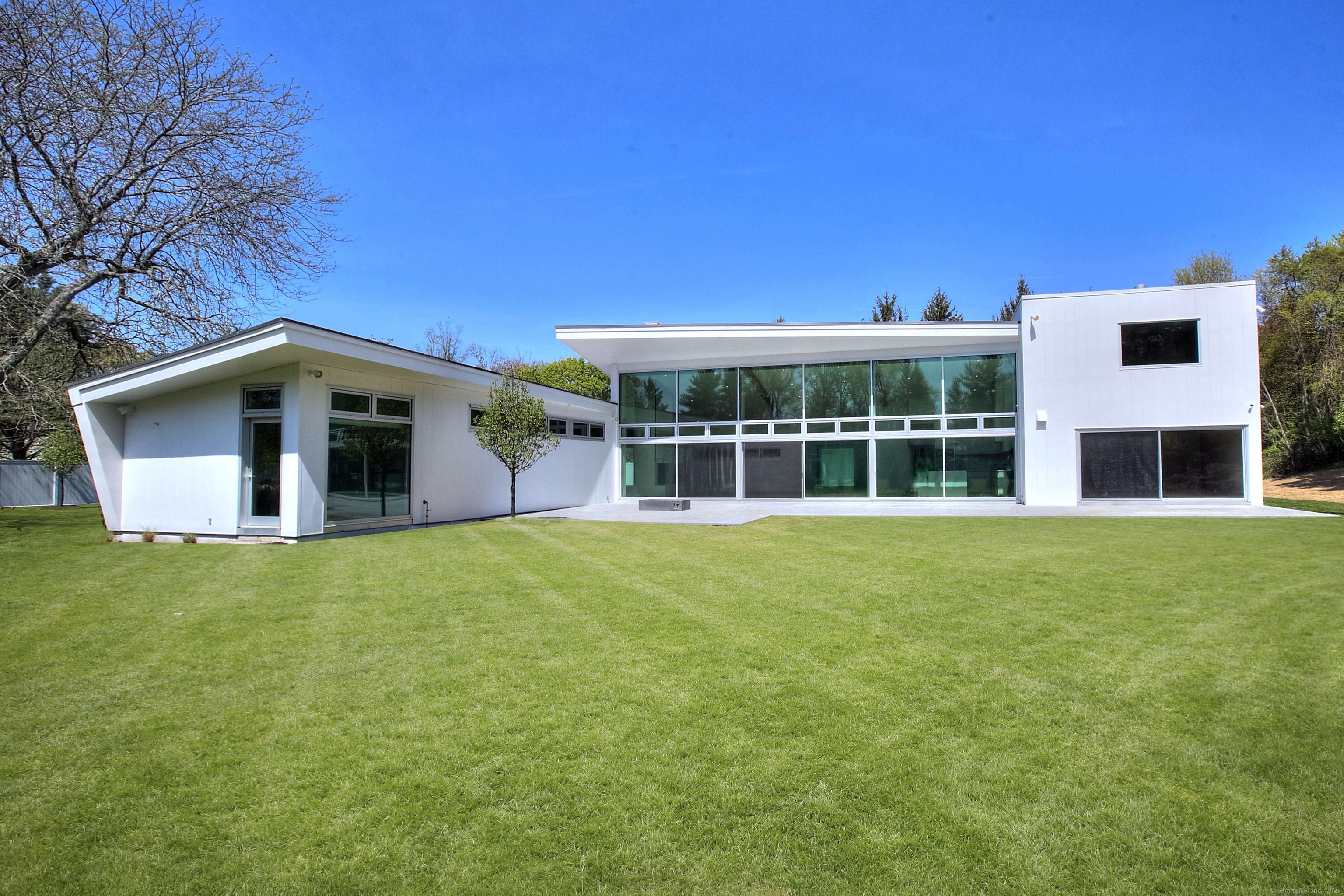 Property for Sale at Burr School Road, Westport, Connecticut - Bedrooms: 5 
Bathrooms: 5 
Rooms: 9  - $3,975,000