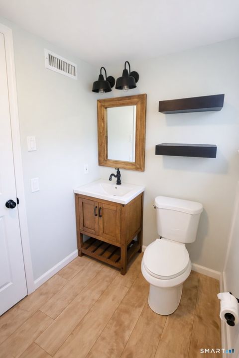 Tiny photo for 3 Finch Run #3, Avon, CT 06001 (MLS # 24169197)