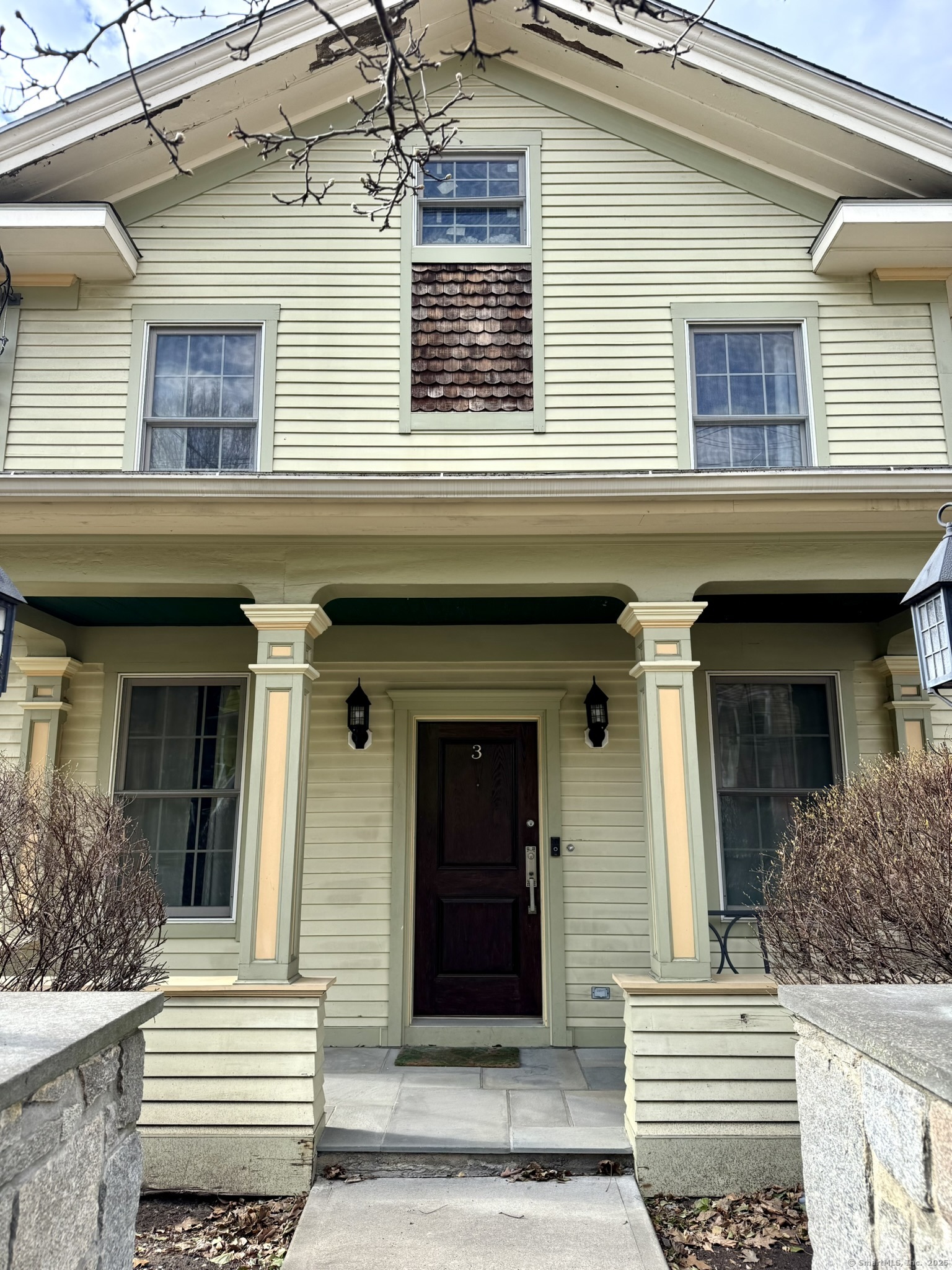 Quinnipiac Avenue 3, New Haven, Connecticut - 3 Bedrooms  
3 Bathrooms  
5 Rooms - 