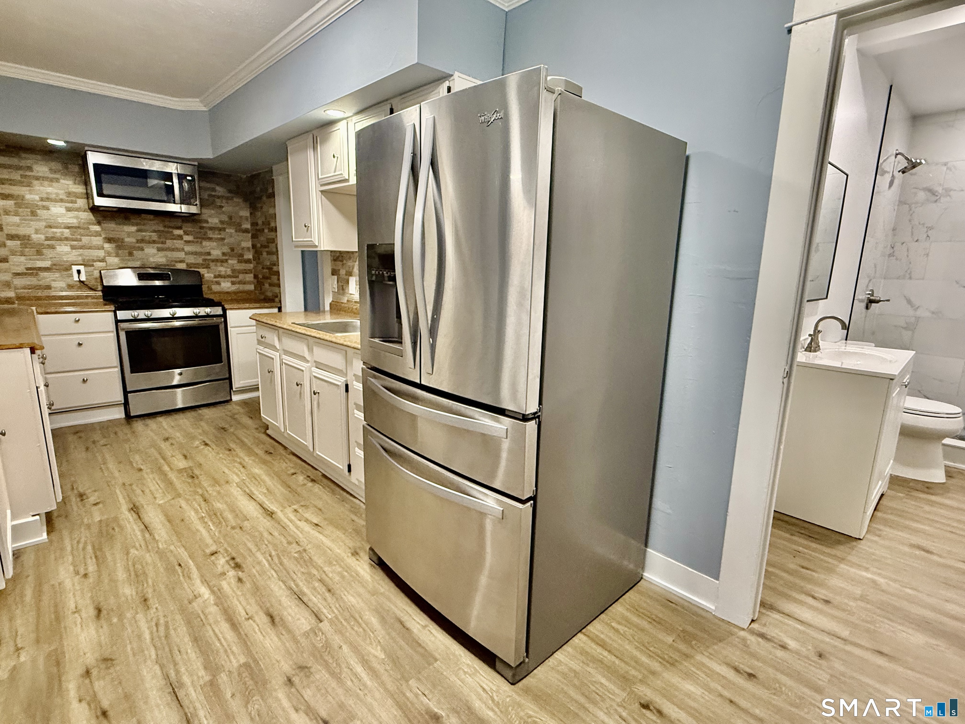 85 Avery Street (Whole House)