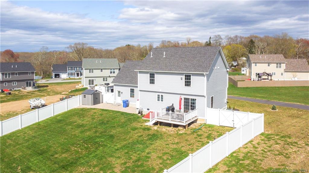 Photo 5 of 40 of 15 Quakertown Meadow house