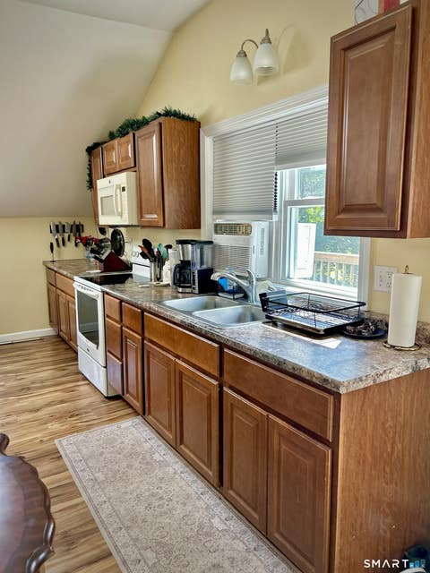 Multifamily For Rent - 79 Mechanic Street #3<br/> Stonington, CT 06379