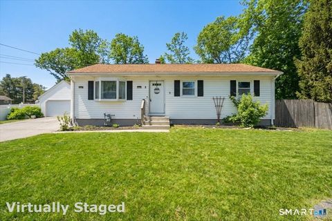 Homes For Sale - 8 Manor Road<br/> Montville, CT 06370