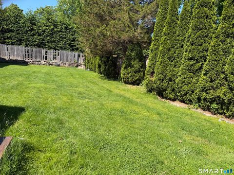 Tiny photo for 72 West Avenue #B, Darien, CT 06820 (MLS # 24176214)