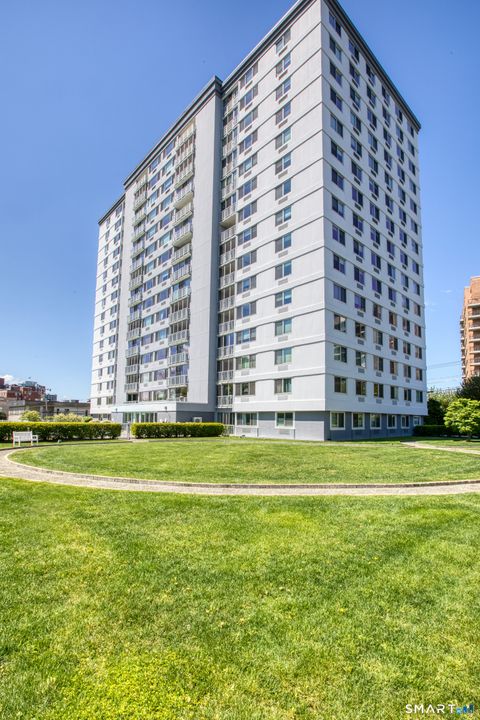 Photo of 1 Strawberry Hill Avenue #7D, Stamford, CT 06902 (MLS # 24175838)