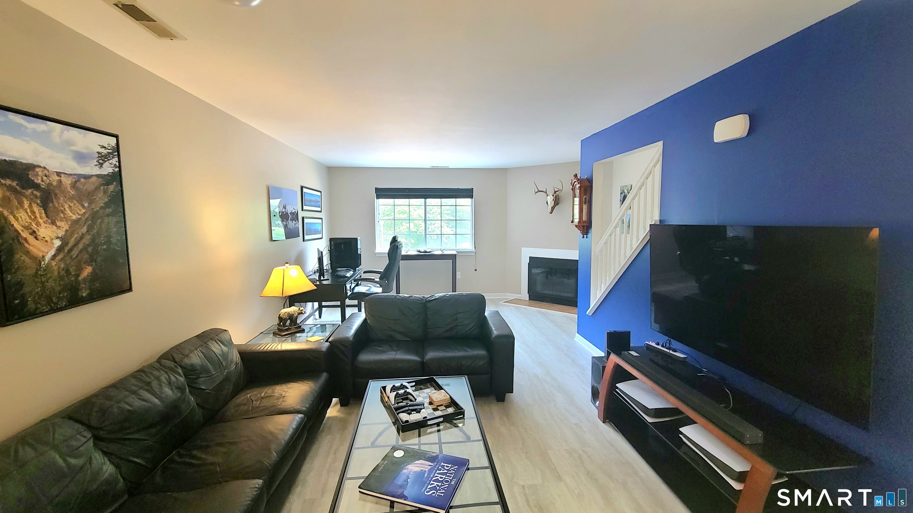 310 Boston Post Road 9