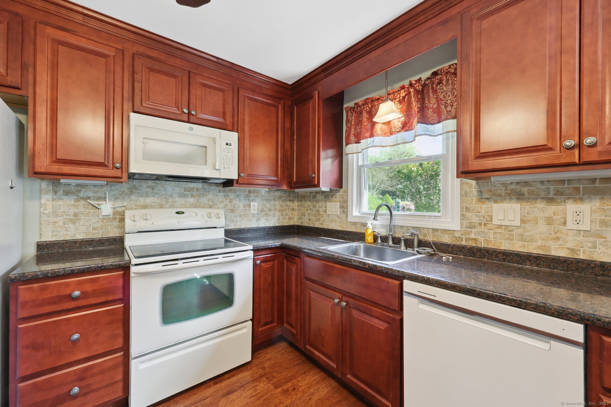 11 Jamestown Road, Hamden, Connecticut image 12