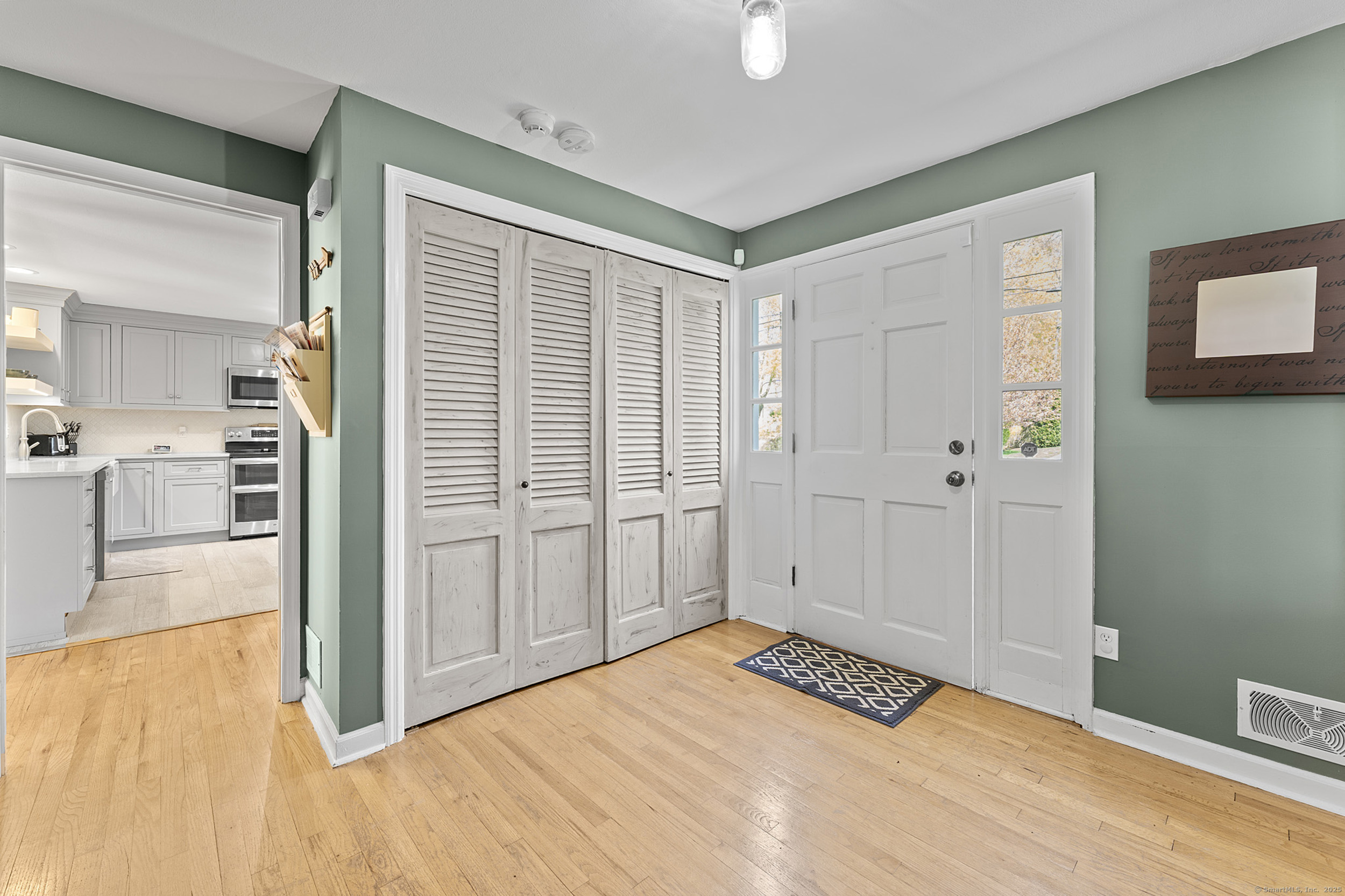28 Hilltop Drive, Trumbull, Connecticut image 6