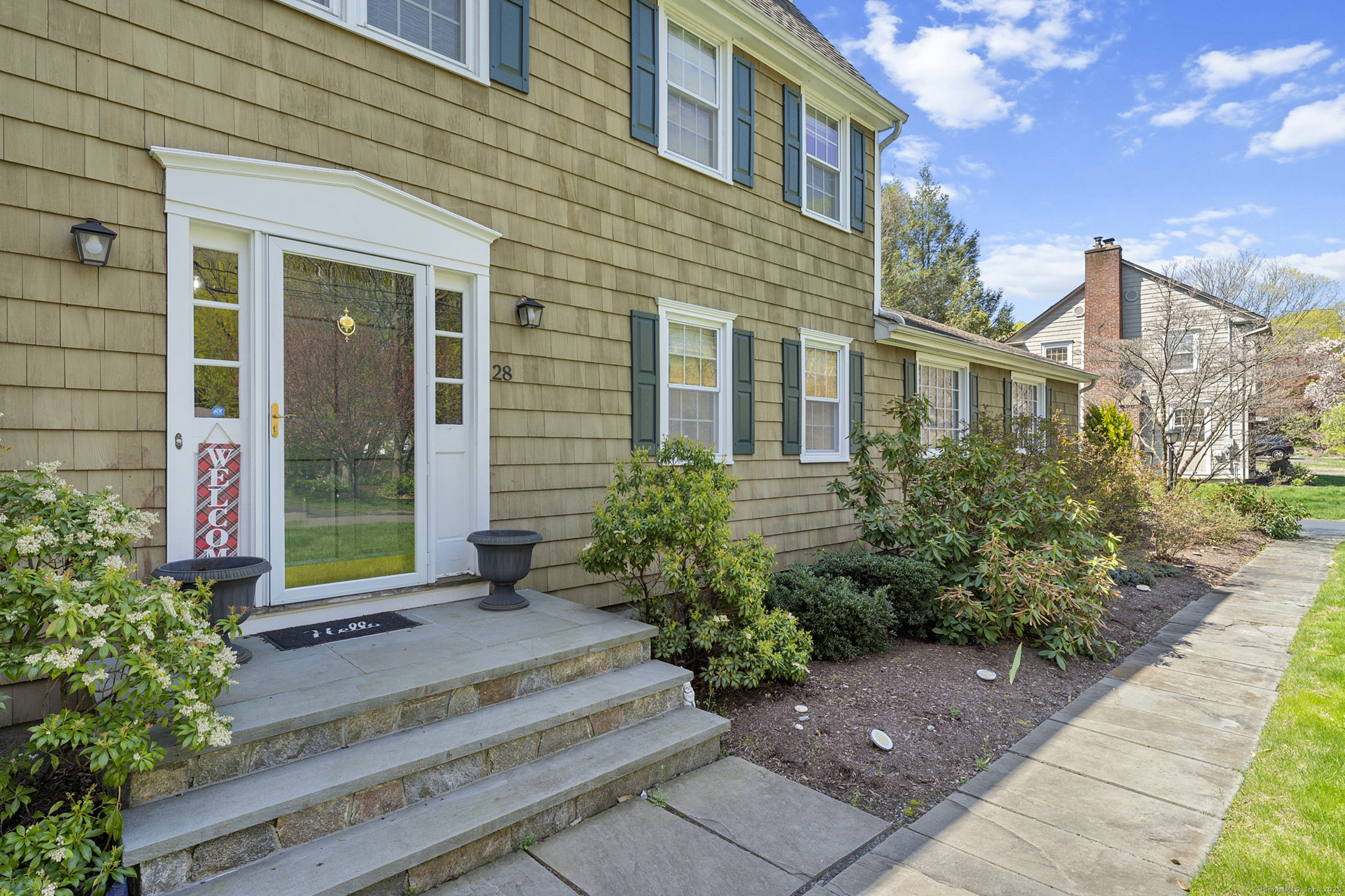 28 Hilltop Drive, Trumbull, Connecticut image 4