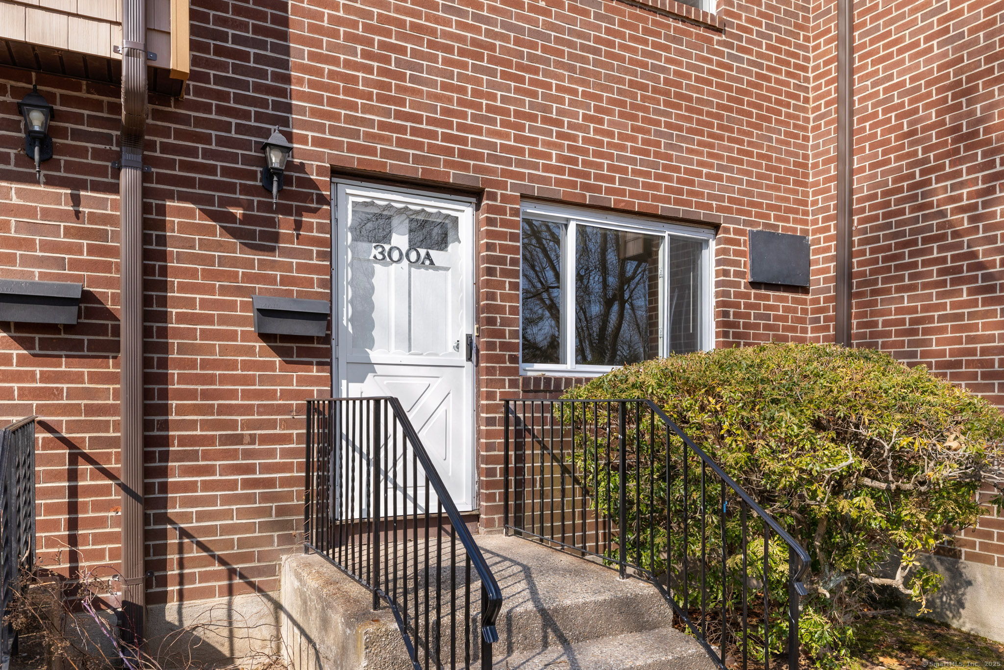300 Green Road #APT A, Manchester, Connecticut image 5