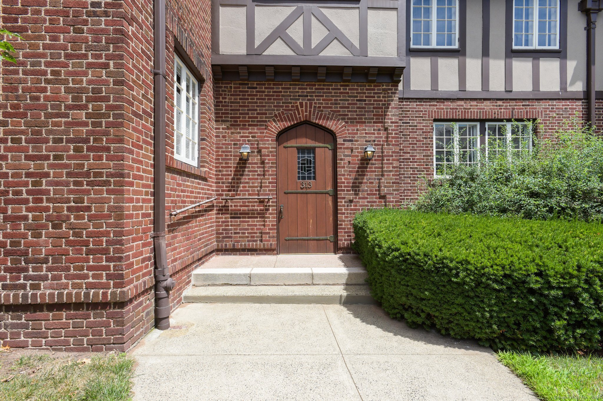 313 Saint Ronan Street A1