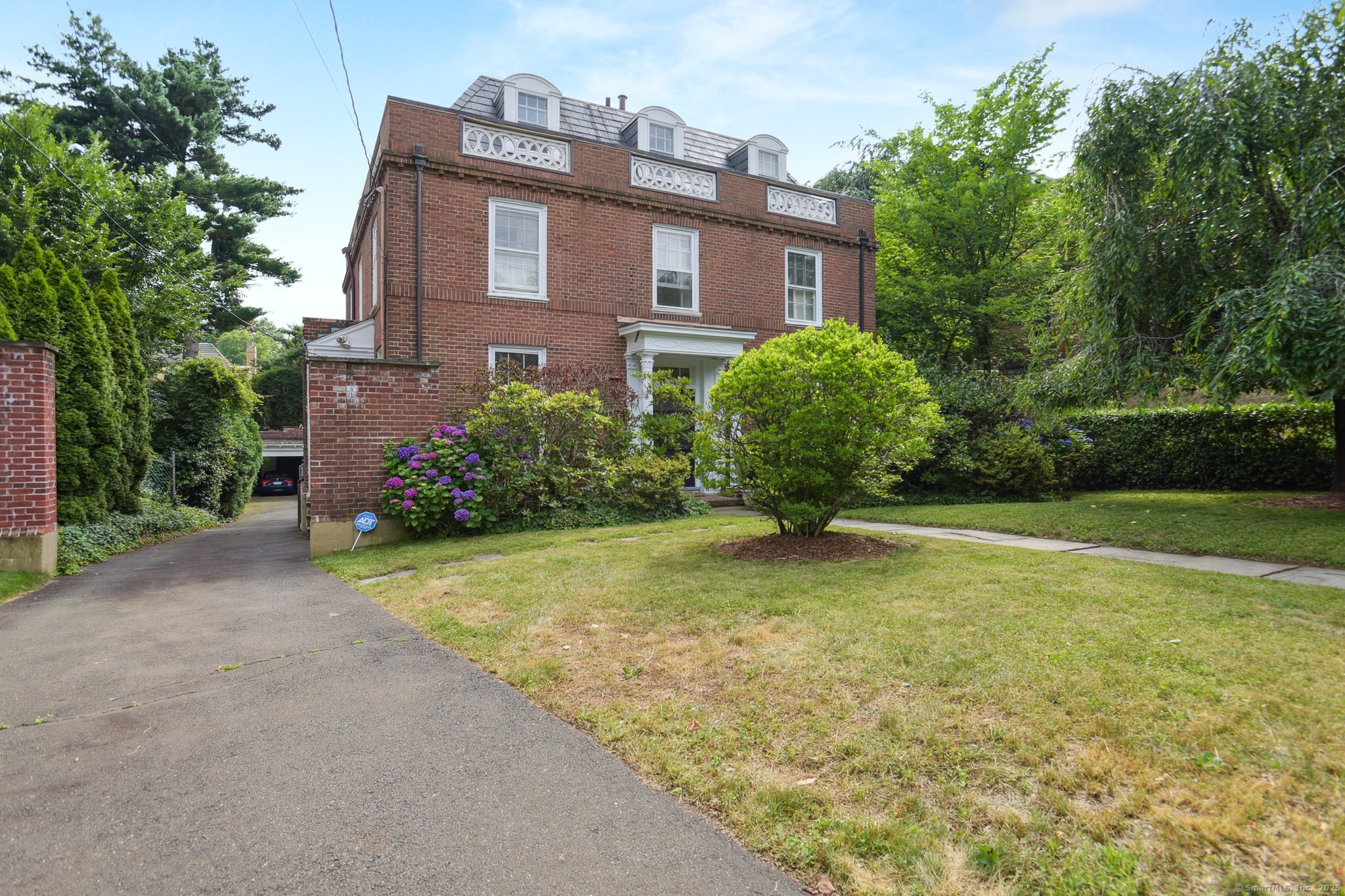 192 Bishop Street