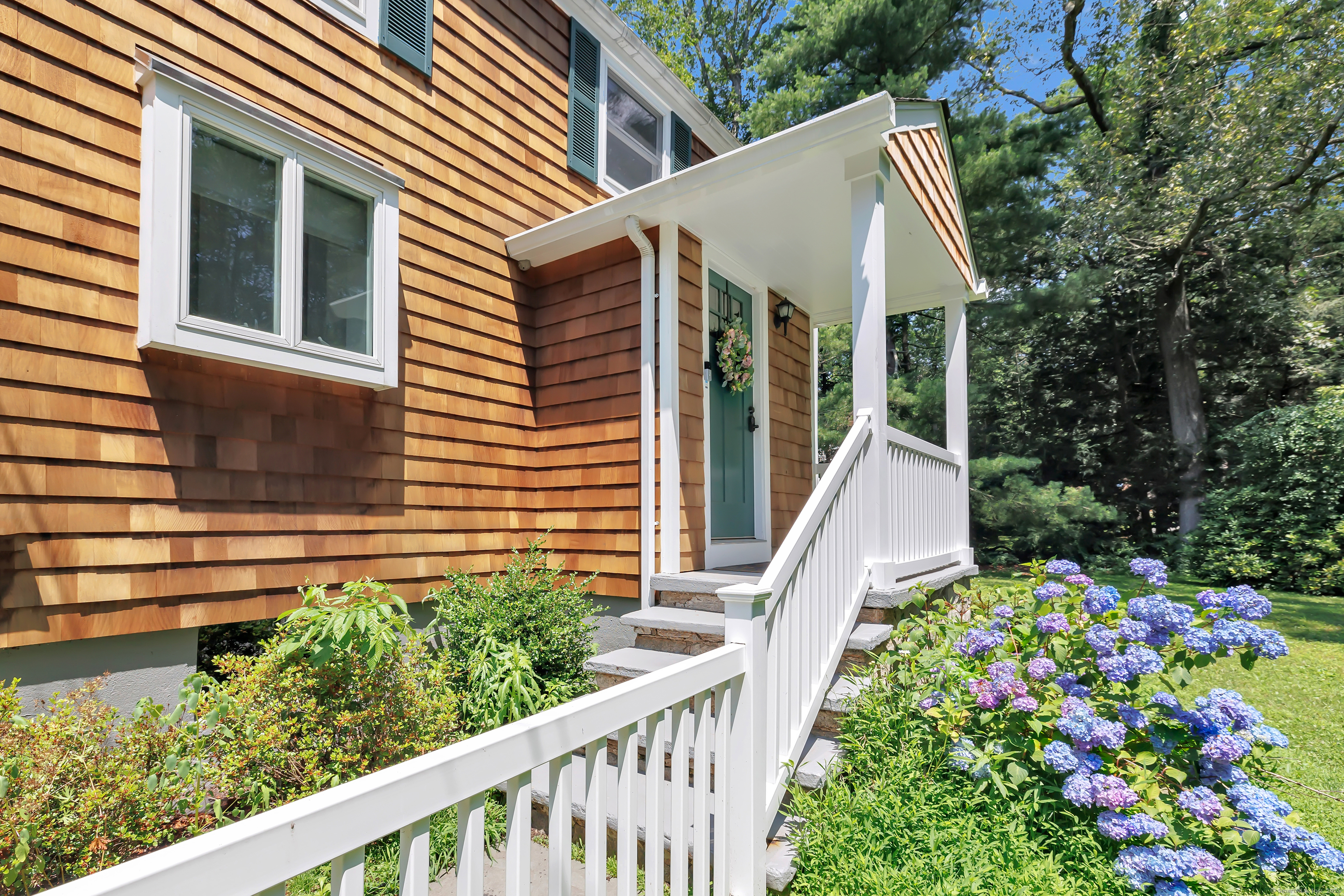 39 Clover Drive