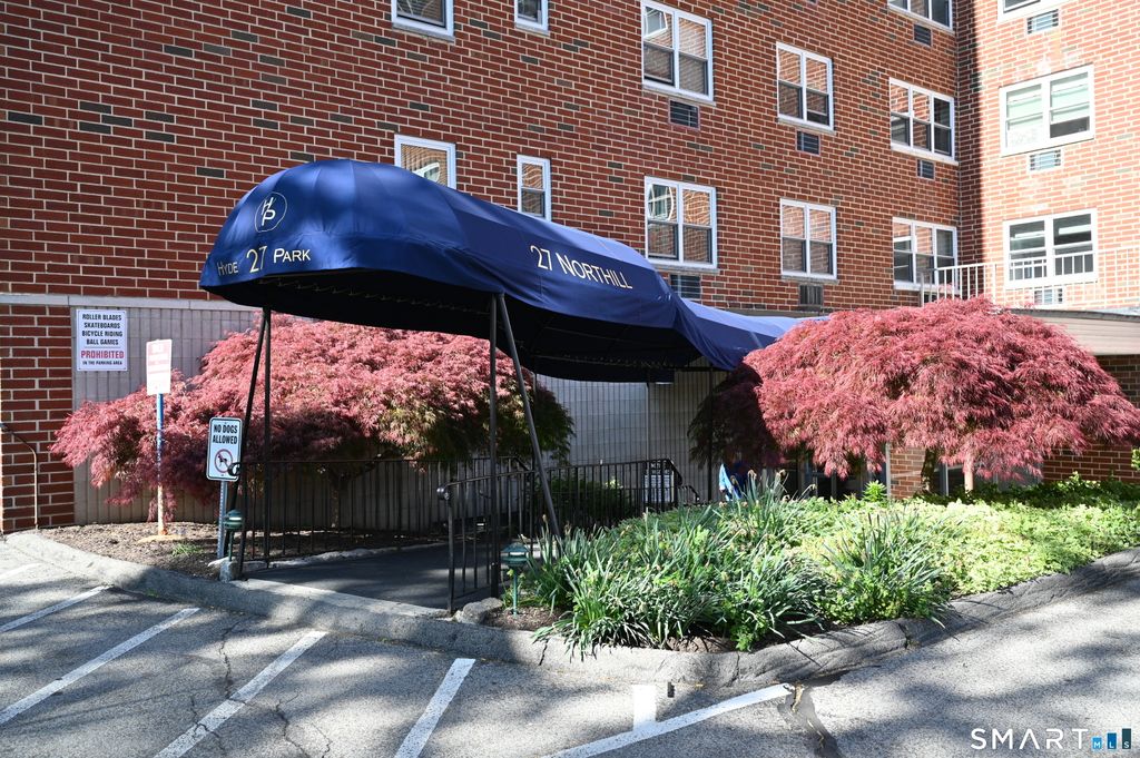 Photo of 27 Northill Street #6U, Stamford, CT 06907 (MLS # 24170665)