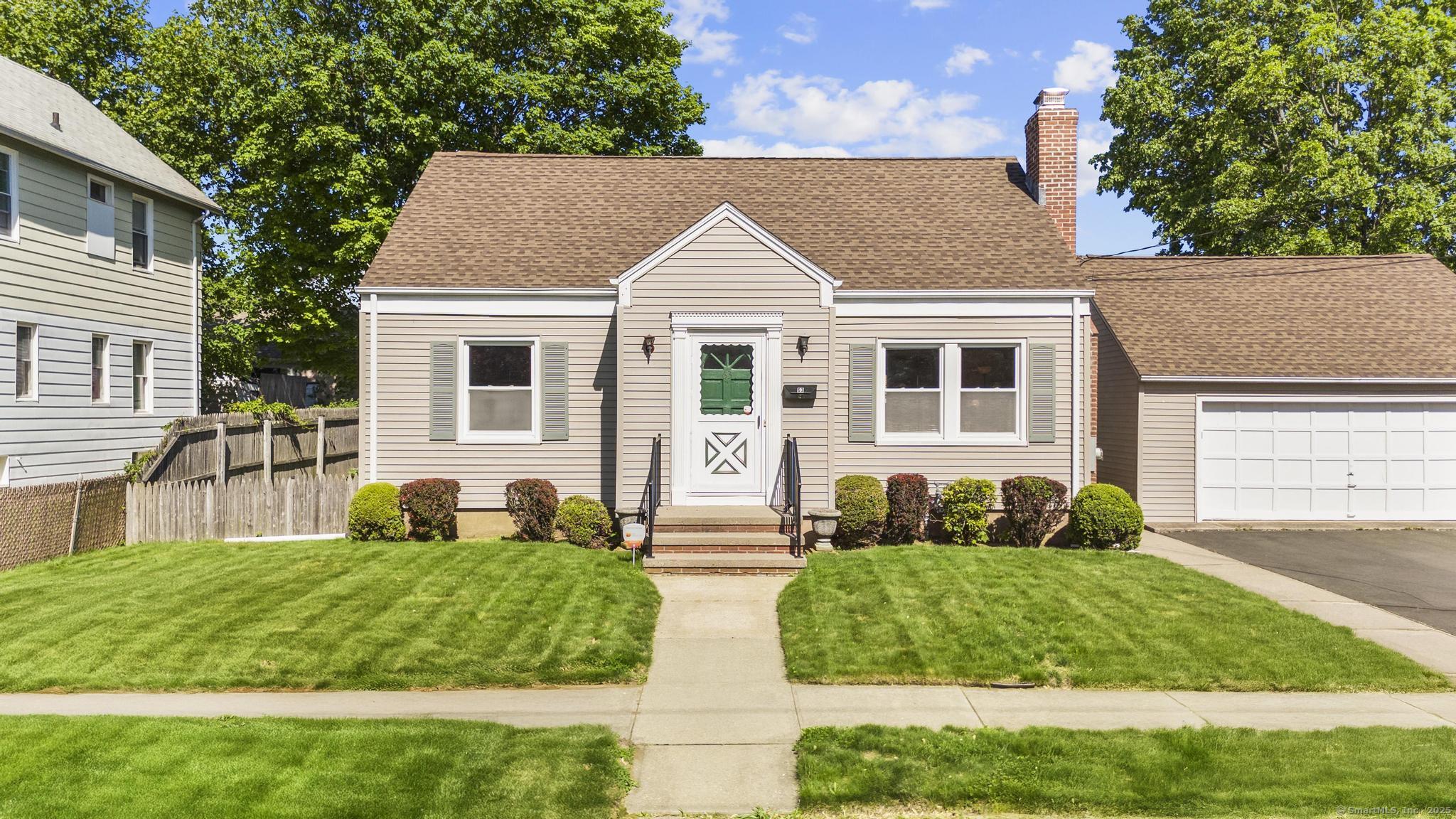 Property for Sale at Burke Street, Hamden, Connecticut - Bedrooms: 3 
Bathrooms: 2 
Rooms: 7  - $285,000