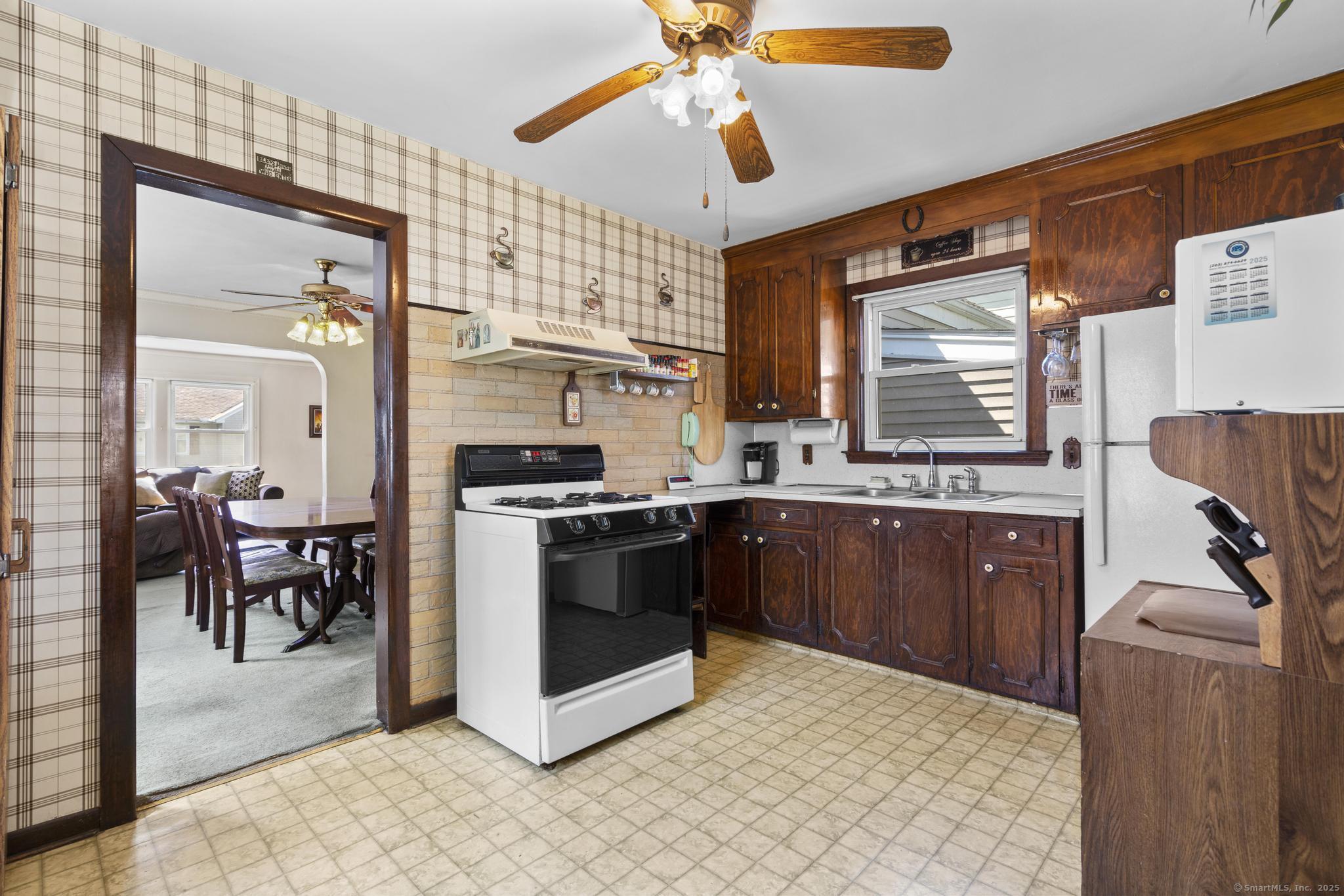 63 Burke Street, Hamden, Connecticut image 15