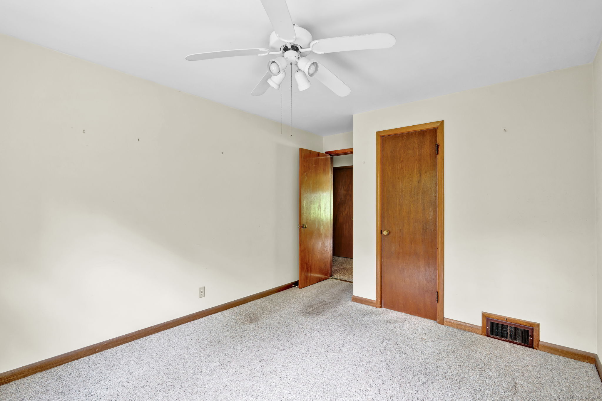 5 Reservoir Road, Norwich, Connecticut image 11