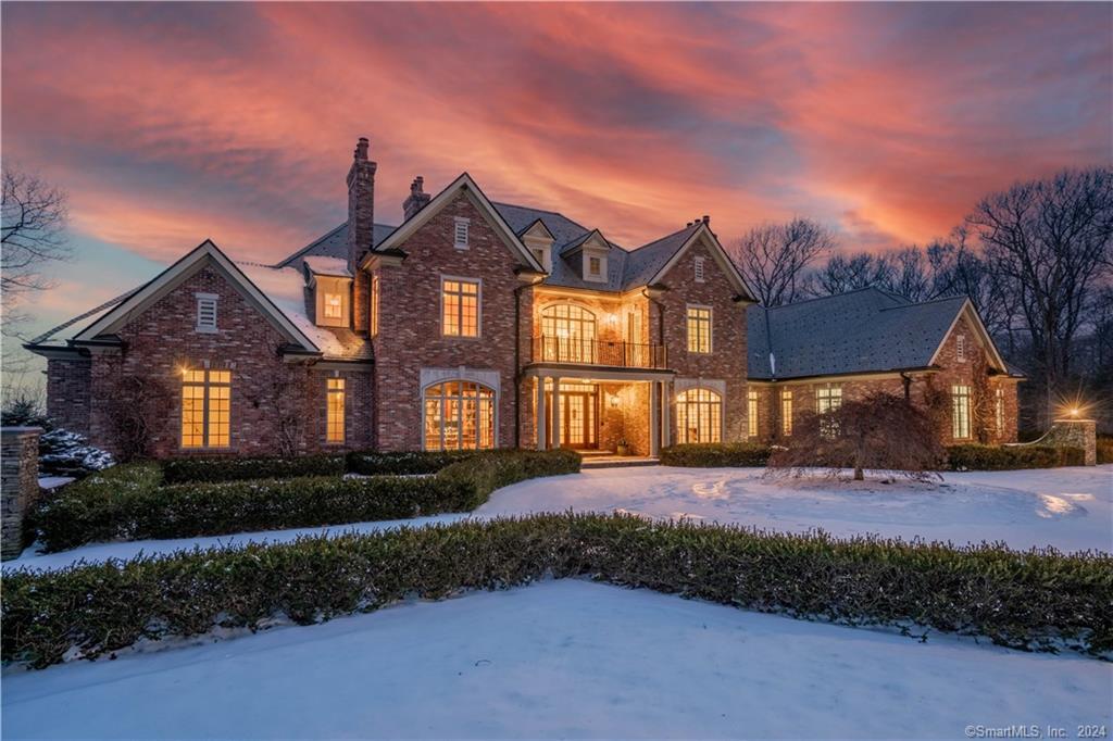 Property for Sale at 217 Deercliff Road, Avon, Connecticut - Bedrooms: 5 
Bathrooms: 7 
Rooms: 10  - $3,100,000