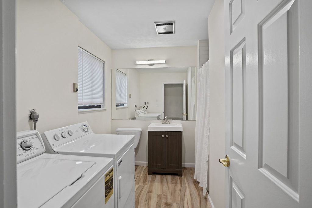 Photo of 7 River Road #310, Greenwich, CT 06850 (MLS # 24141363)