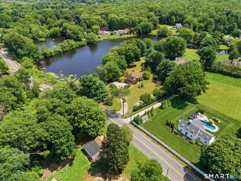 Homes For Sale - 207 Westbrook Road<br/> Essex, CT 06426