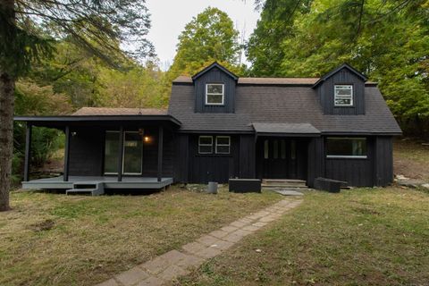 65 East Main Street North Canaan CT 06018