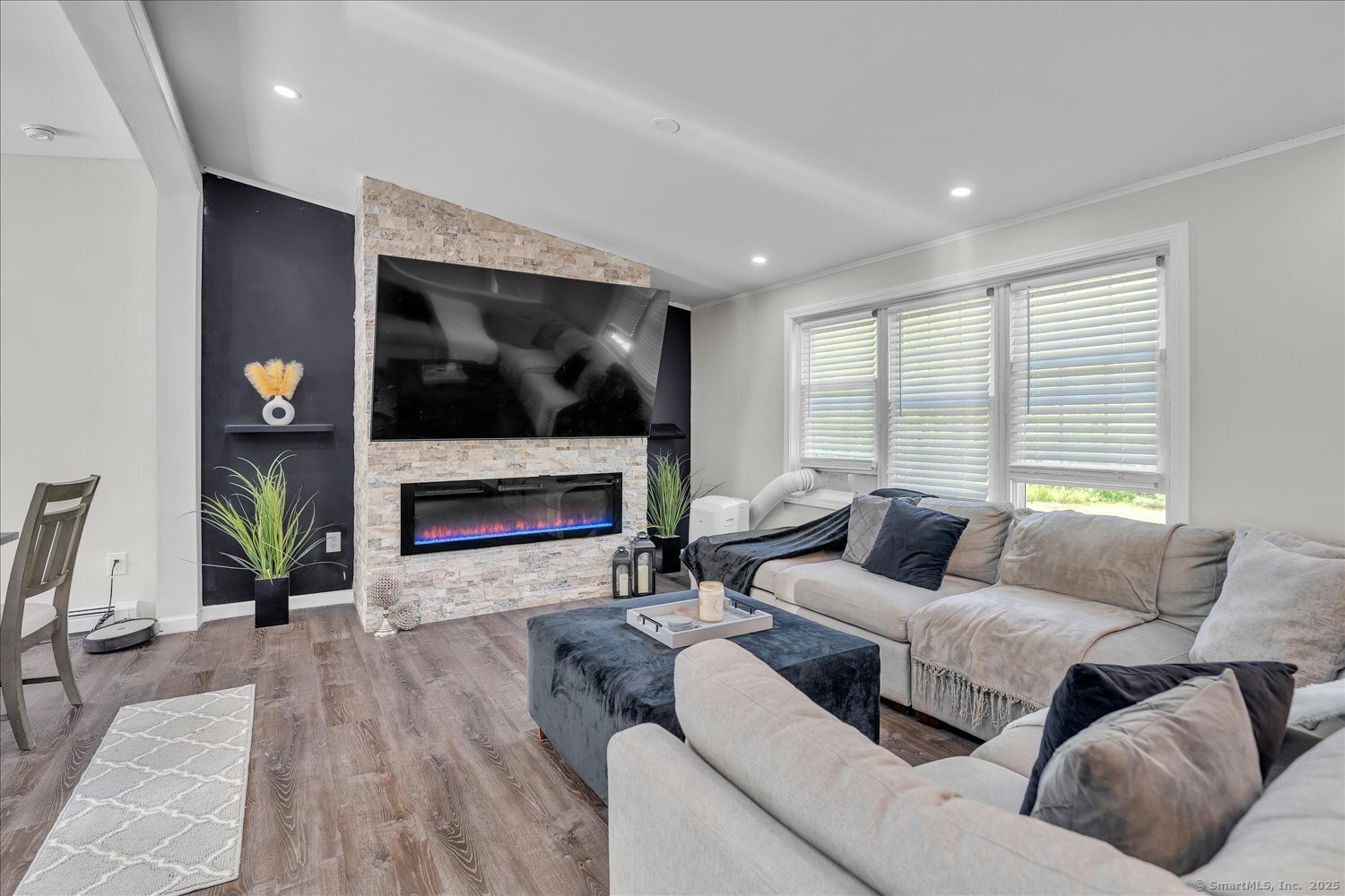 202A Hartford Pike