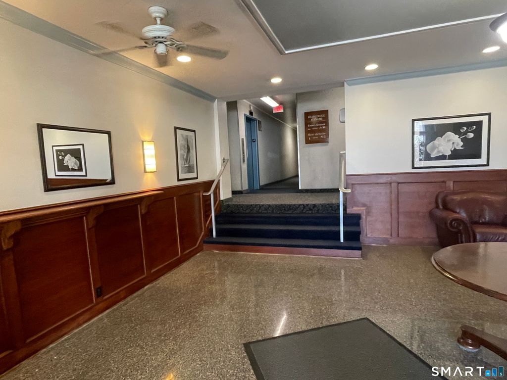 Photo of 39 Glenbrook Road #3R, Stamford, CT 06902 (MLS # 24161443)