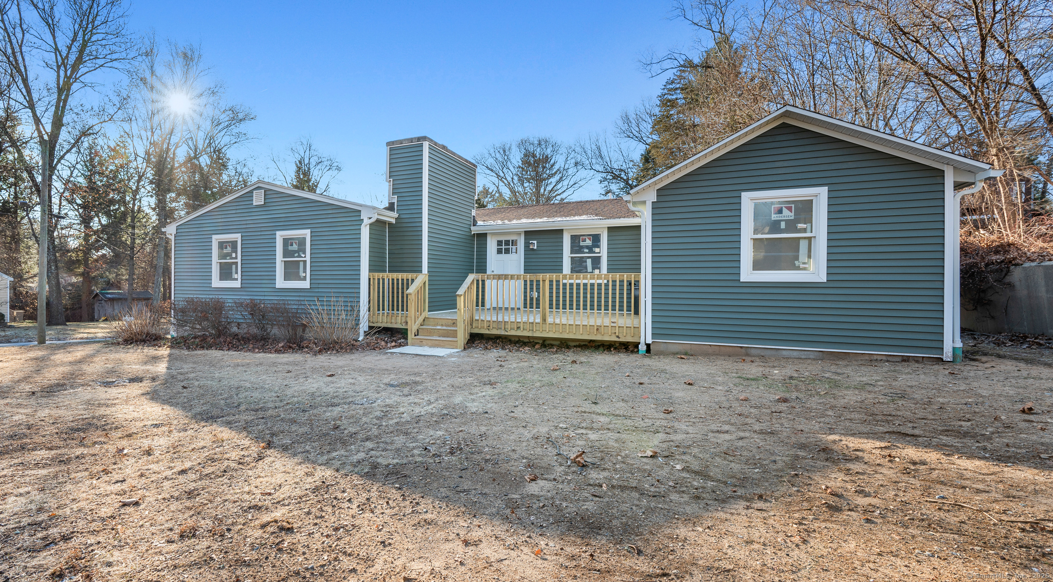 Spring Trail, Southbury, Connecticut - 3 Bedrooms  
2 Bathrooms  
6 Rooms - 