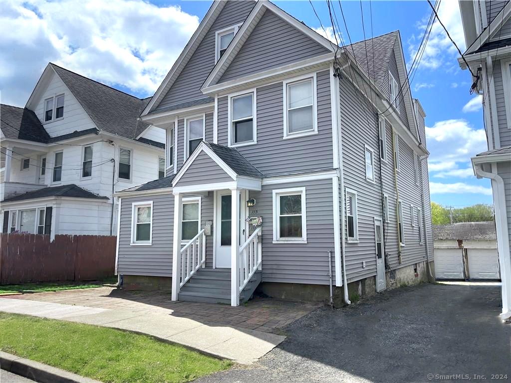 Photo 1 of 109113 Churchill Street 3rd Fl, Fairfield, Connecticut, $3,000, Web #: 24028509