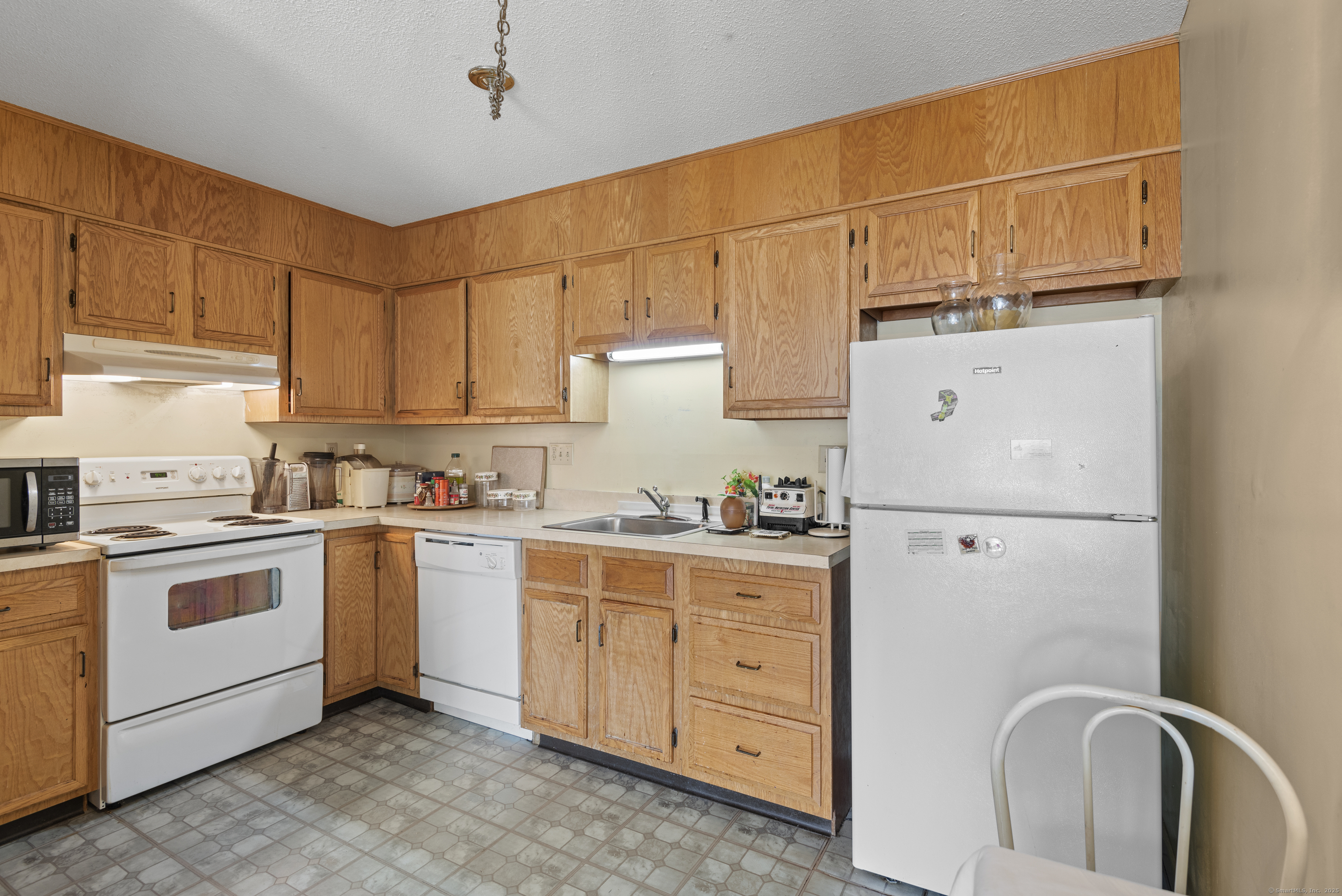 216 Quinnipiac Avenue #APT 218, North Haven, Connecticut image 14