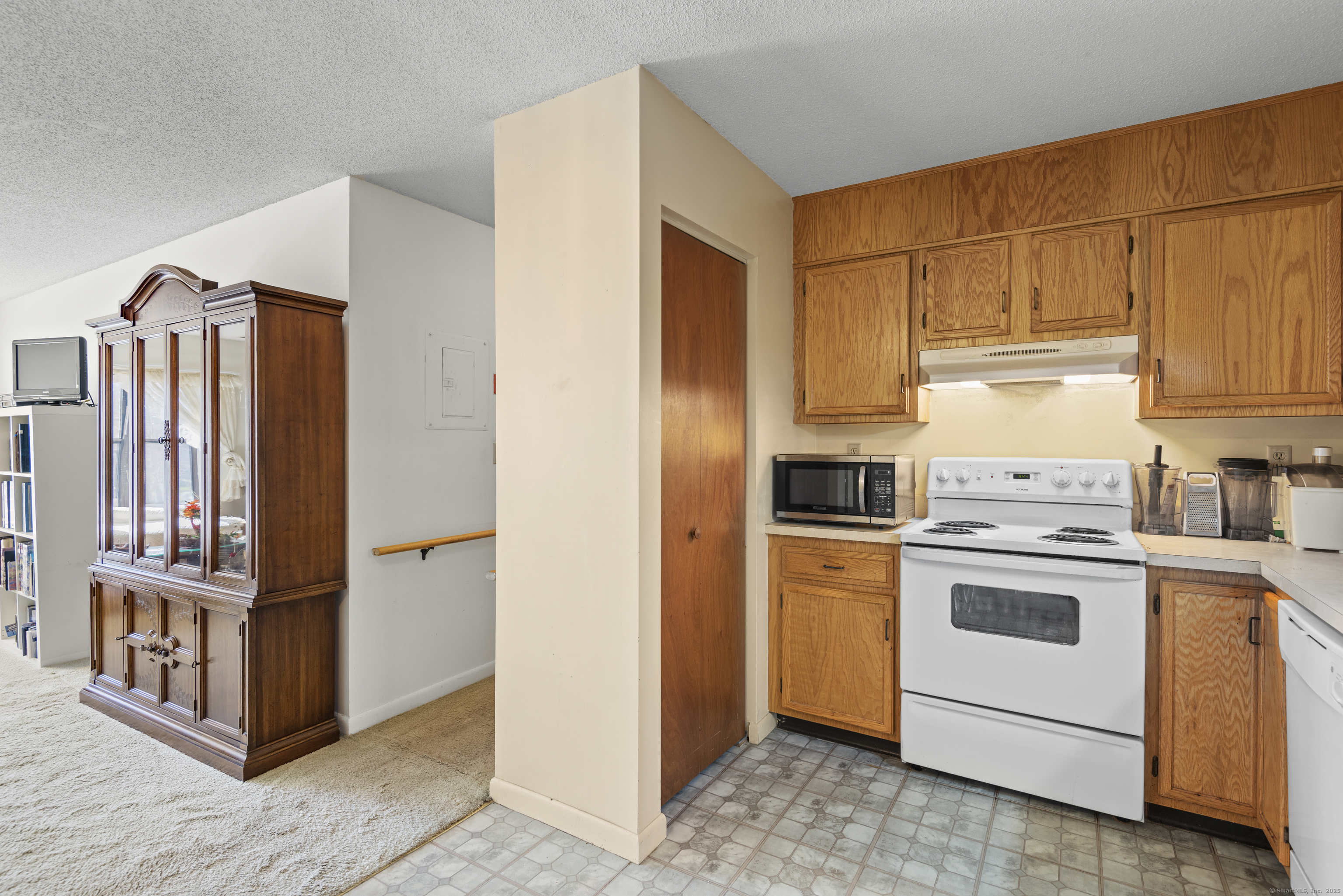 216 Quinnipiac Avenue #APT 218, North Haven, Connecticut image 15