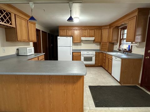 MLS: 24088538