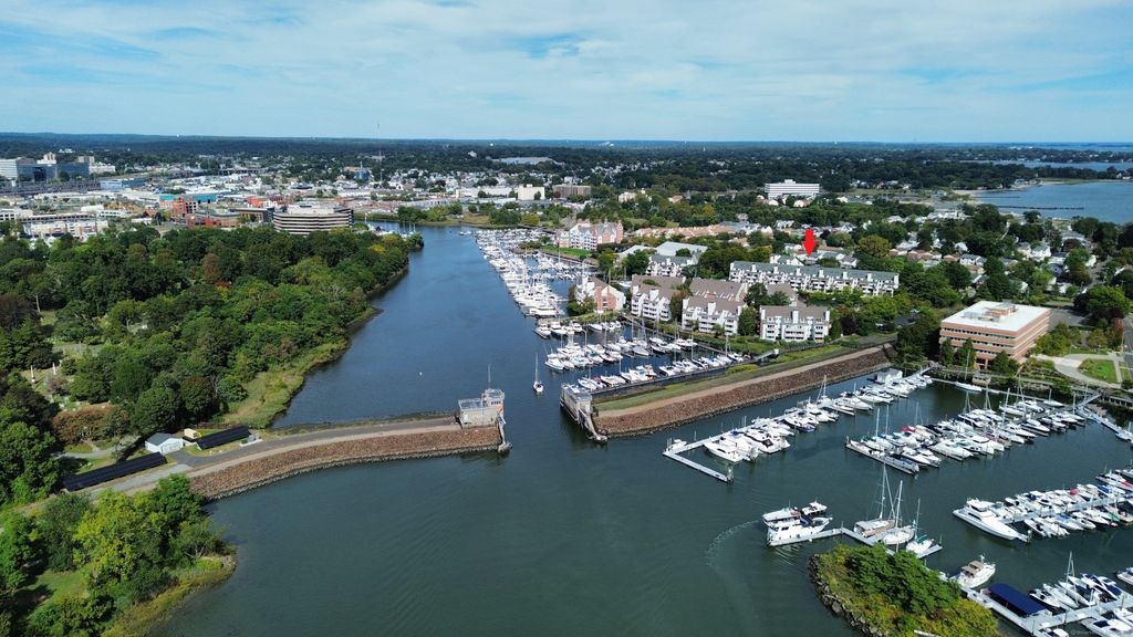 Photo of 105 Harbor Drive #117, Stamford, CT 06902 (MLS # 24128150)