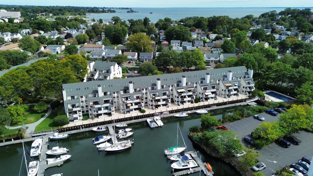 Photo of 105 Harbor Drive #117, Stamford, CT 06902 (MLS # 24128150)