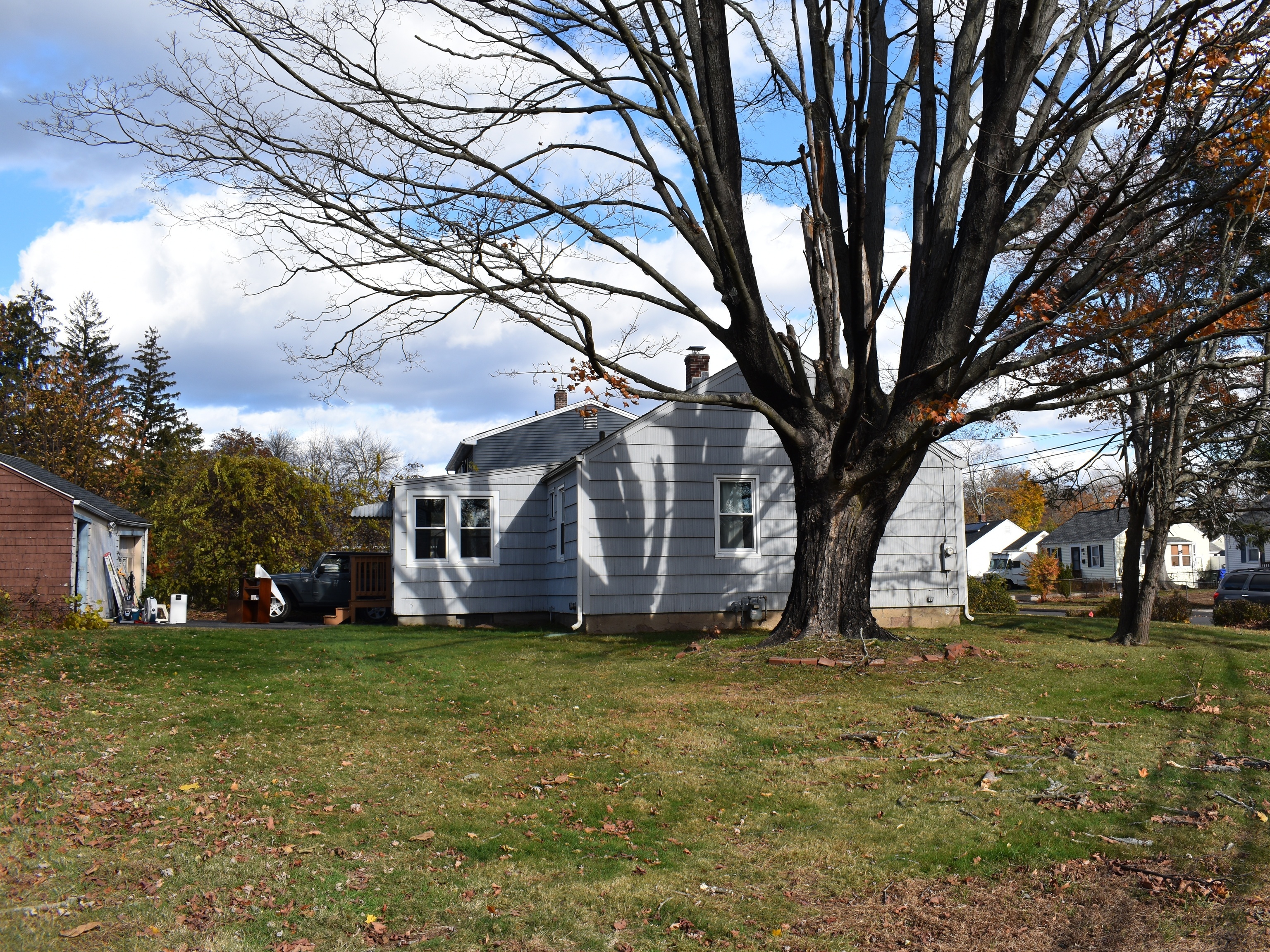 East Hartford, Connecticut 06118, United States, 2 Bedrooms Bedrooms, ,1 BathroomBathrooms,Residential,Active,241191