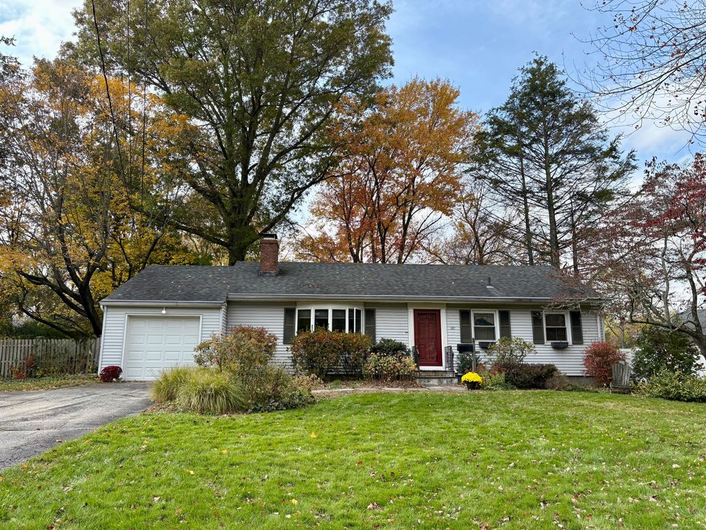 Photo of 107 Orchard Lane, Watertown, CT 06795 (MLS # 24133171)