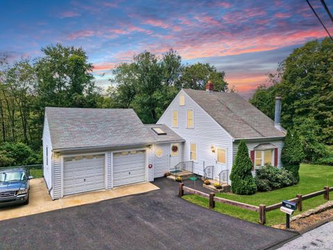 587 Shadduck Road Middlebury CT 06762