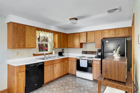 Tiny photo for 100 Richard Road, Vernon, CT 06066 (MLS # 24136768)