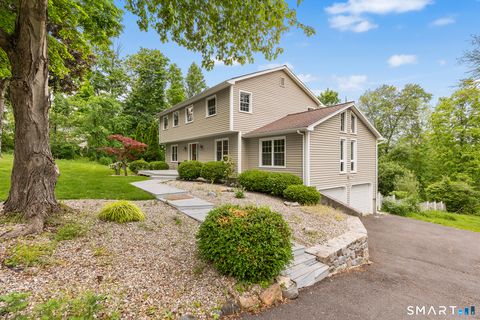 Homes For Sale - 45 E Gate Road<br/> Fairfield County, Danbury, CT 06811
