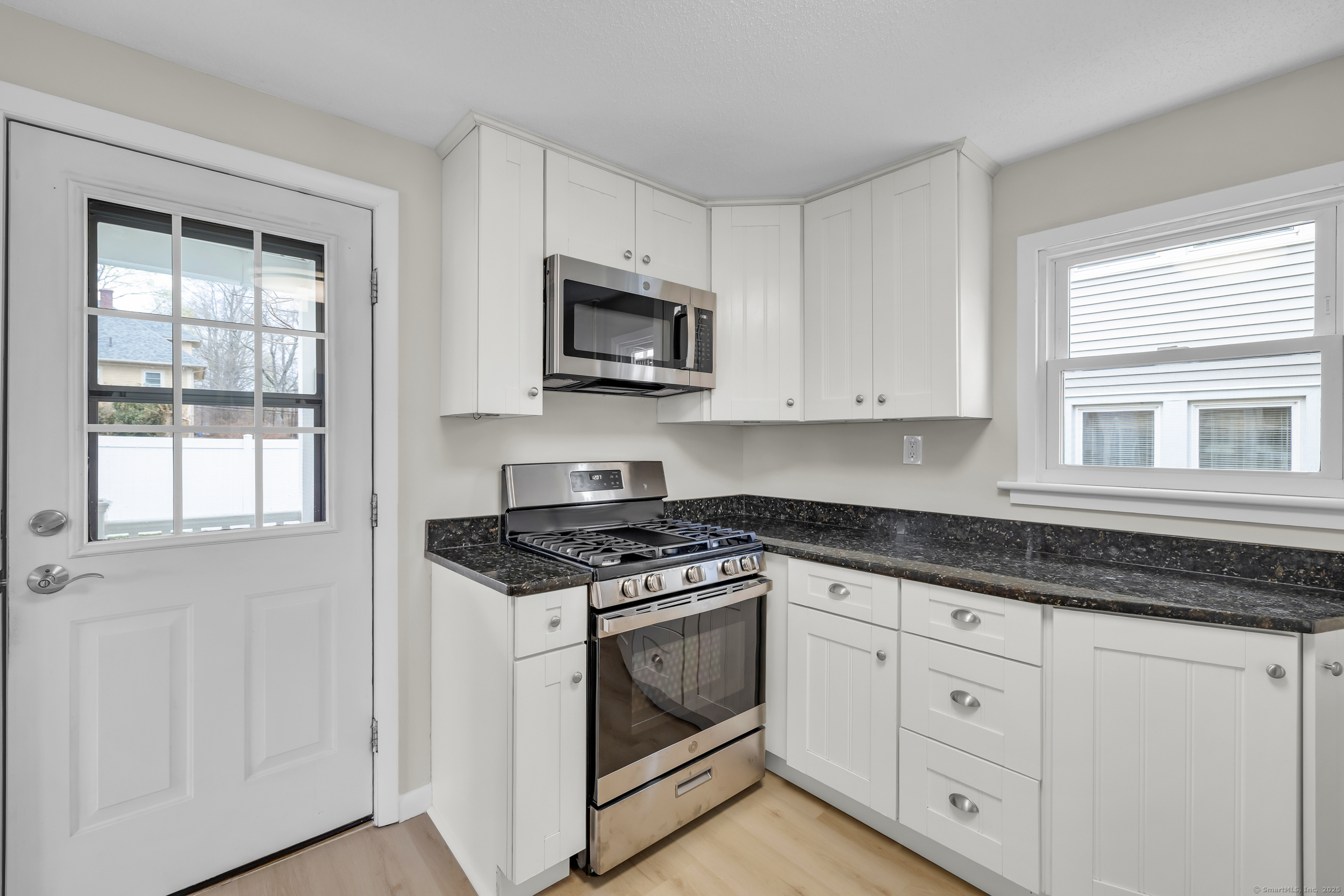 28 Grant Avenue, Enfield, Connecticut image 10