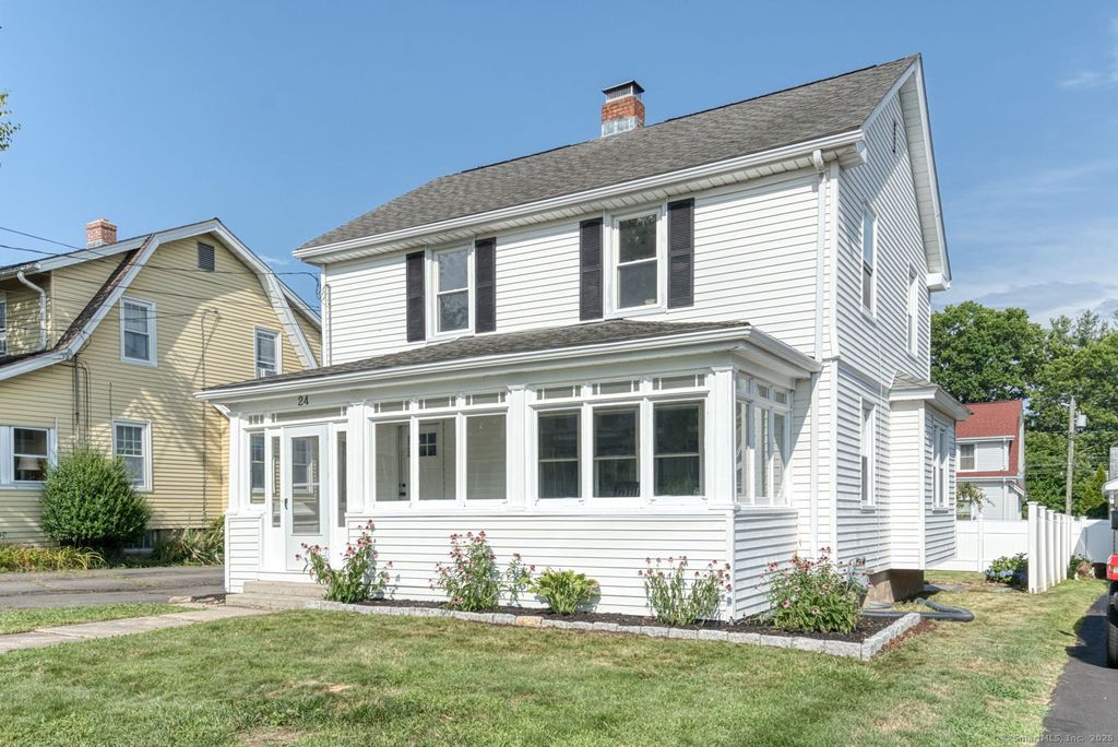 Photo of 24 Troy Street, West Hartford, CT 06119 (MLS # 24144718)