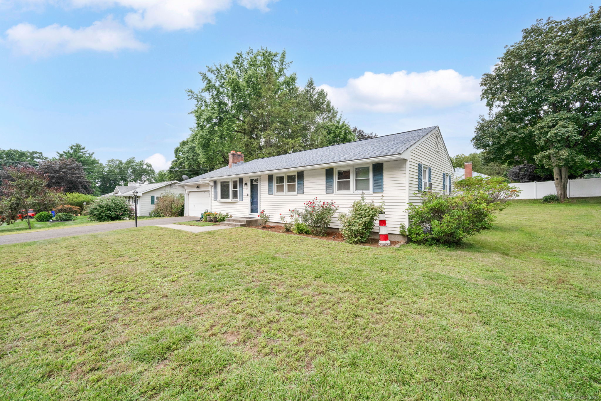 2 Glen Arden Lane