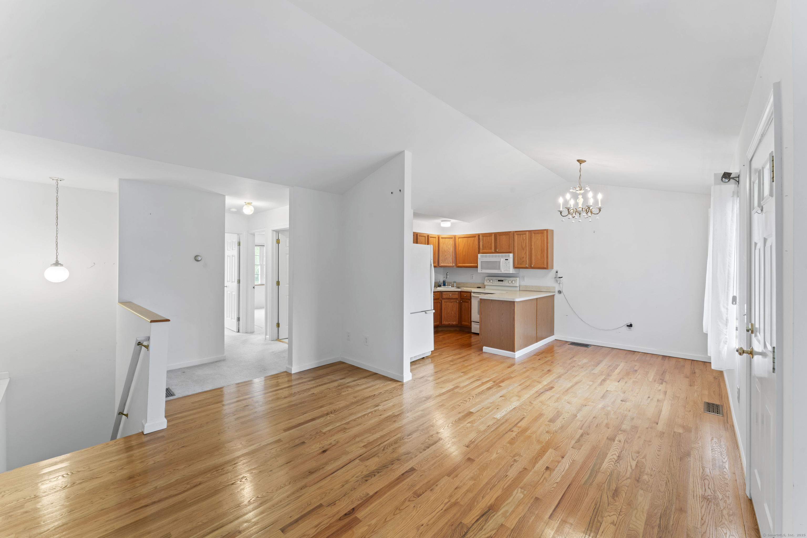 56 Pembroke Road #APT 11, Danbury, Connecticut image 12